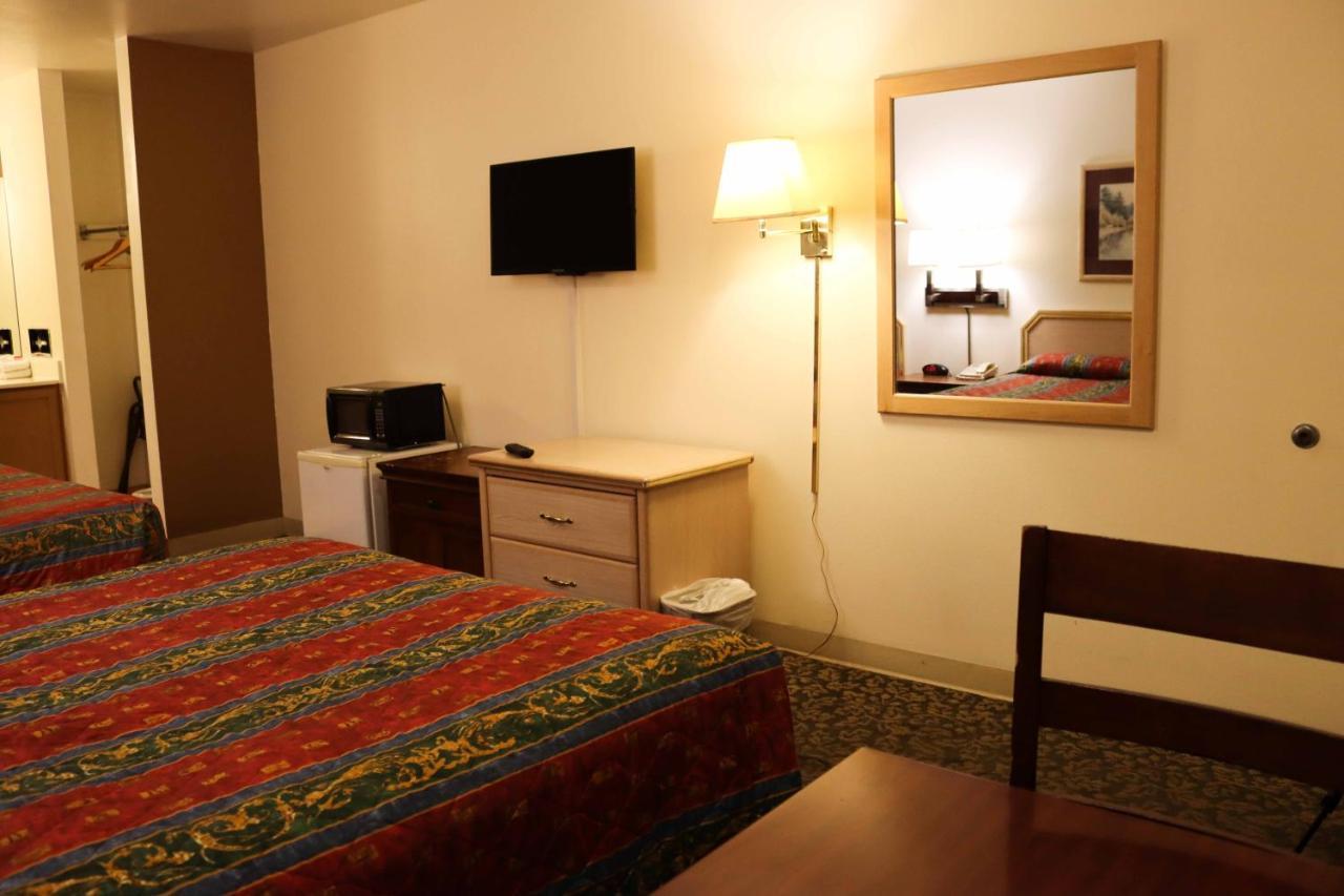 Tiki Motel Spokane